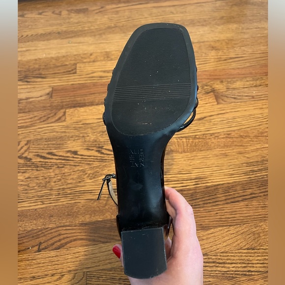 Naturalizer Black Patent Leather Heels - Picture 4 of 5